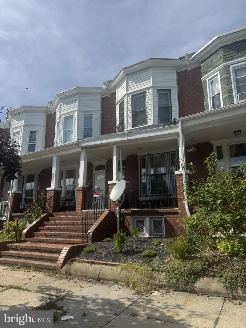 426 E 28th St, Baltimore, MD 21218 - #1