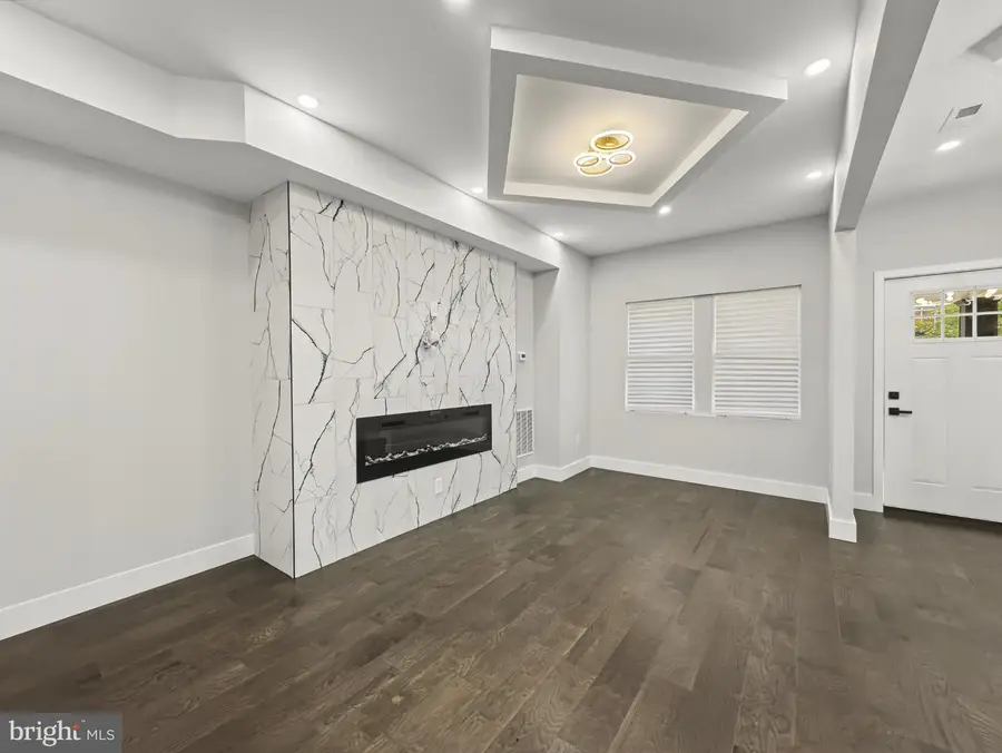 834 N Woodington, Baltimore, MD 21229 - #3