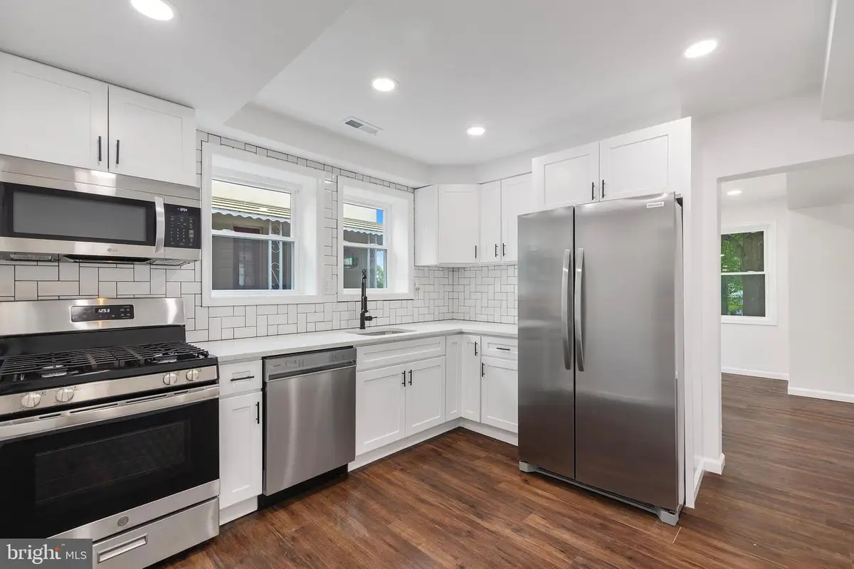 4202 Barrington Rd, Baltimore, MD 21229 - #1