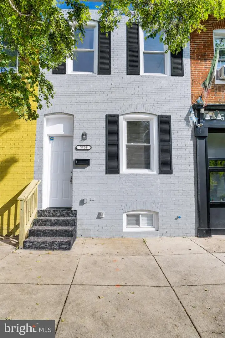 3709 S Hanover St, Baltimore, MD 21225 - #1