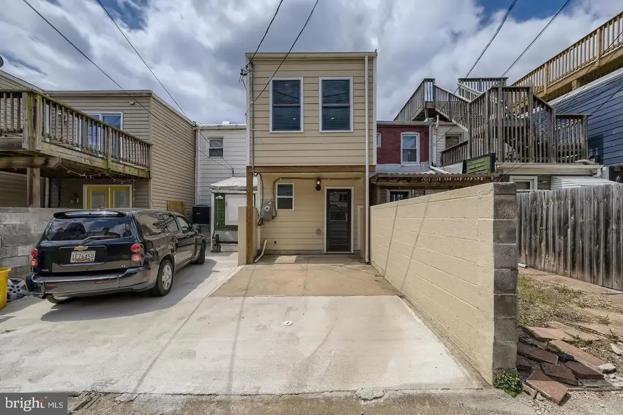 813 S Robinson St, Baltimore, MD 21224 - #3