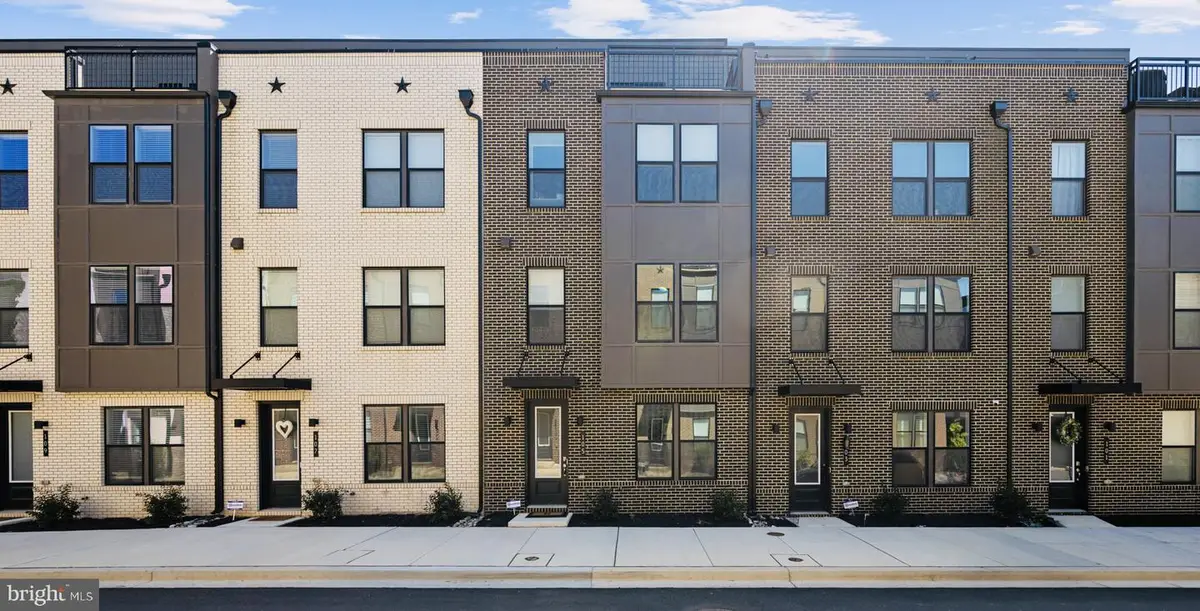 105 Glass Ln, Baltimore, MD 21230 - #1
