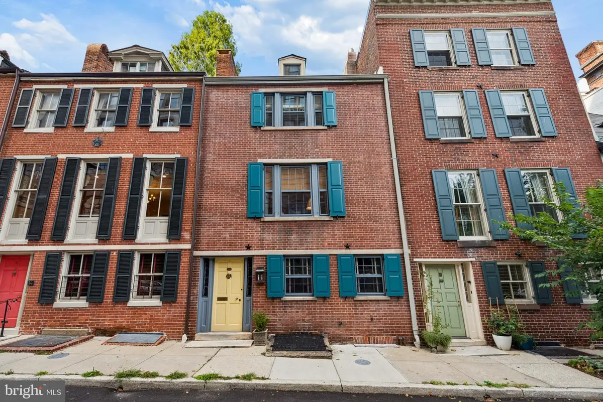 12 W Hamilton St, Baltimore, MD 21201 - #1