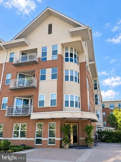 23 Pierside Dr #211, BALTIMORE, MD 21230