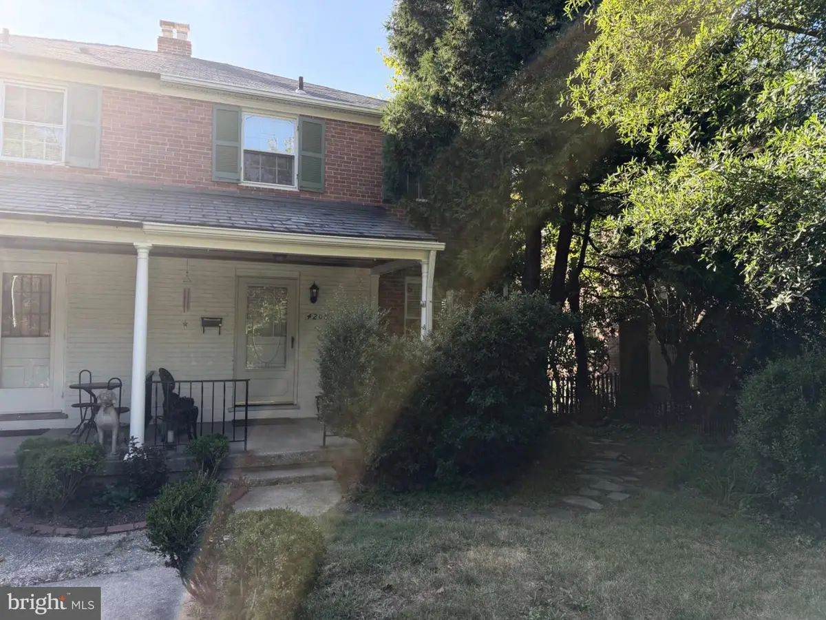 4208 Westview Rd, Baltimore, MD 21218 - #1