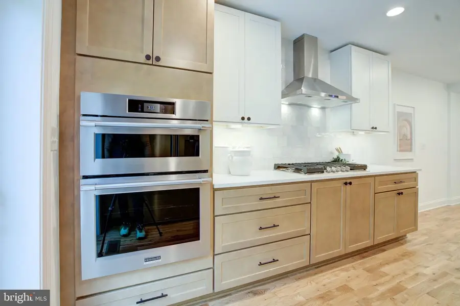 821 S Curley St, Baltimore, MD 21224 - #3