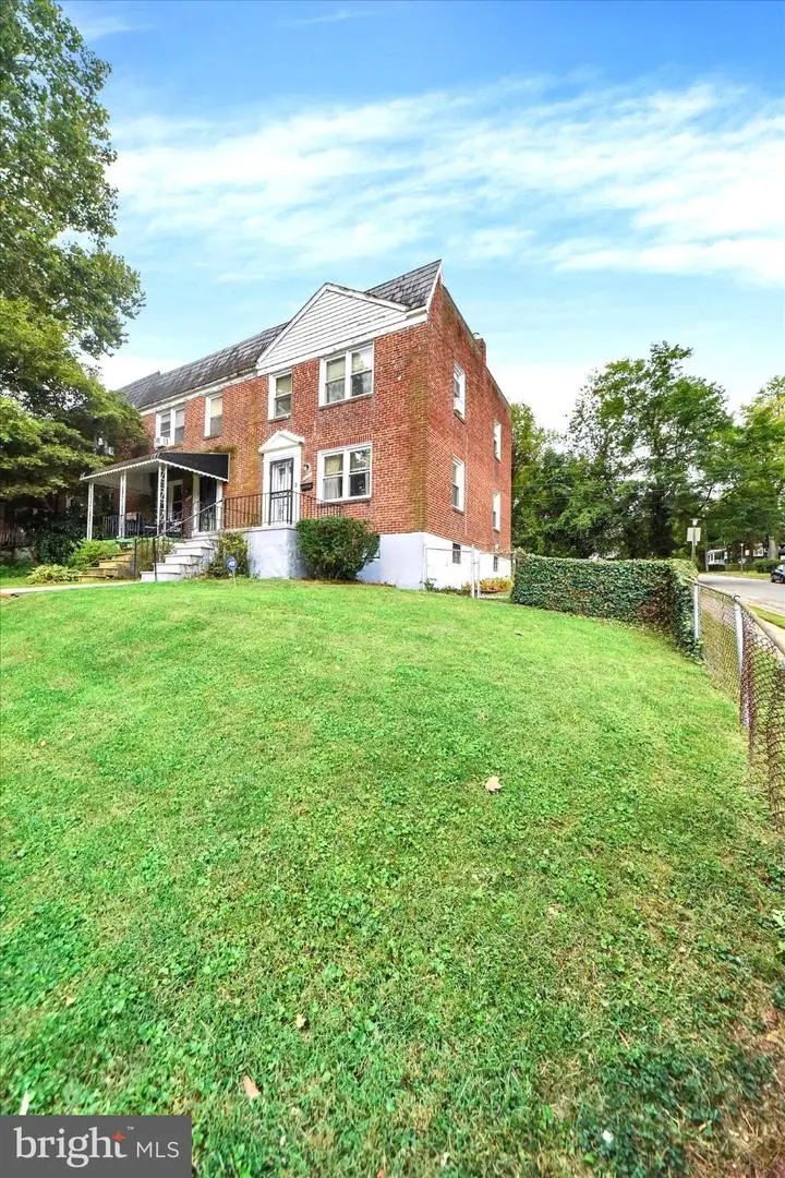 824 Wicklow Rd, Baltimore, MD 21229 - #3