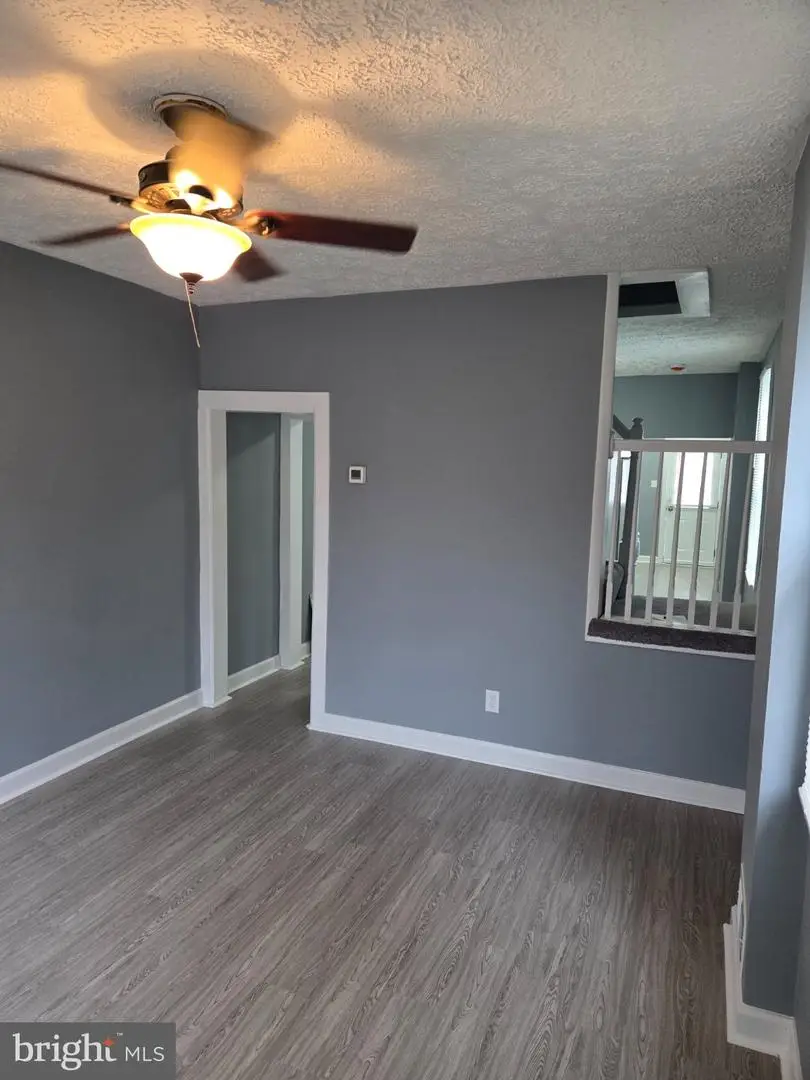 325 Washburn Ave, Baltimore, MD 21225 - #2