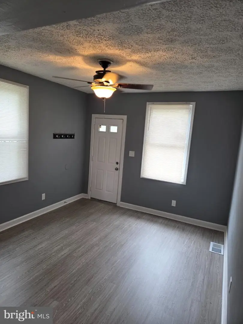 325 Washburn Ave, Baltimore, MD 21225 - #3