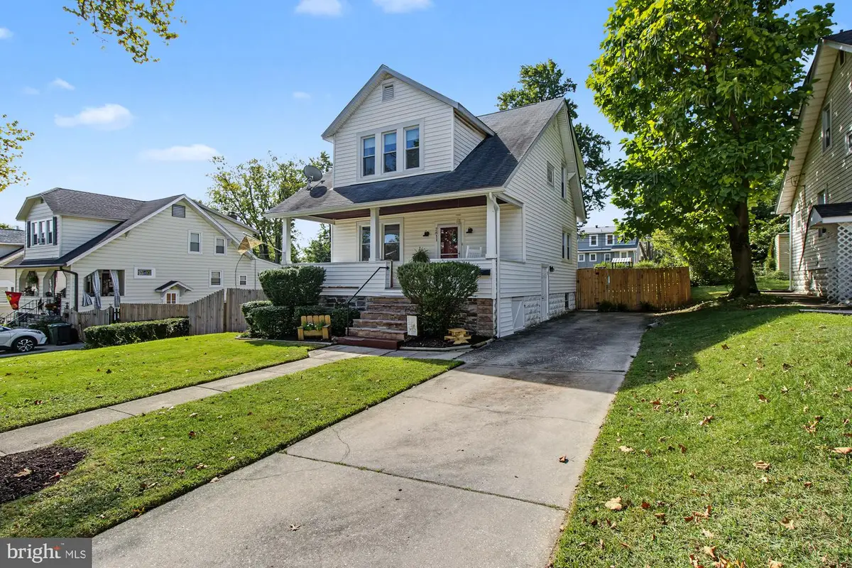 2811 Pinewood Ave, Baltimore, MD 21214 - #1