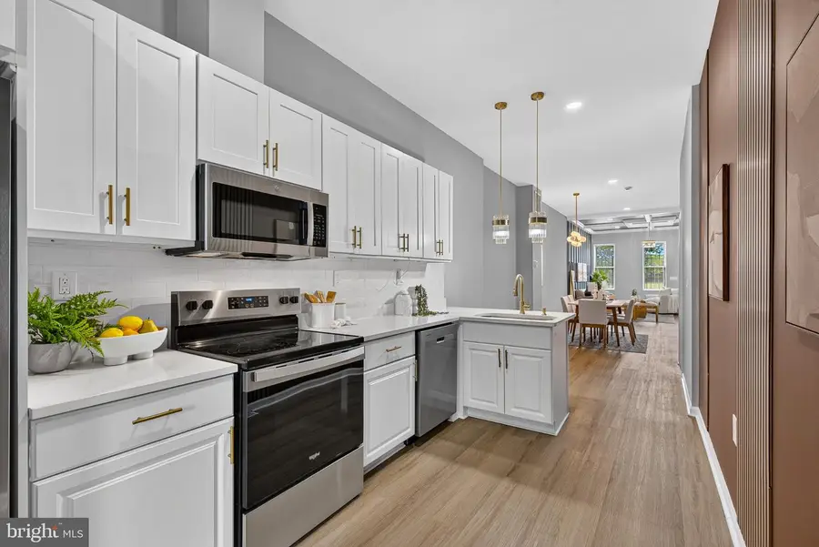 946 W Franklin St, Baltimore, MD 21223 - #2