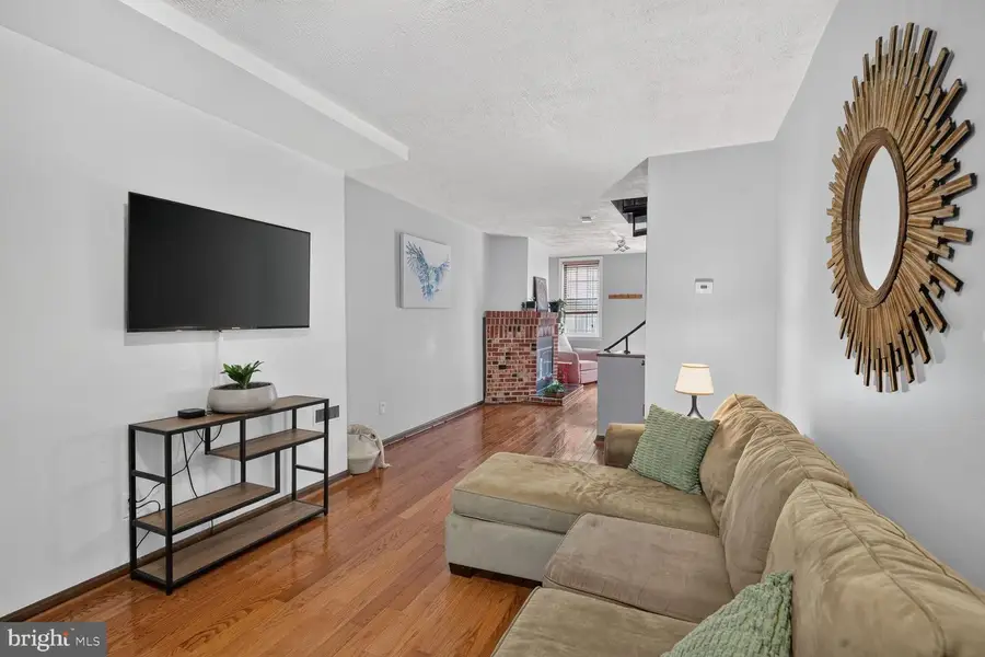232 E Barney St, Baltimore, MD 21230 - #3