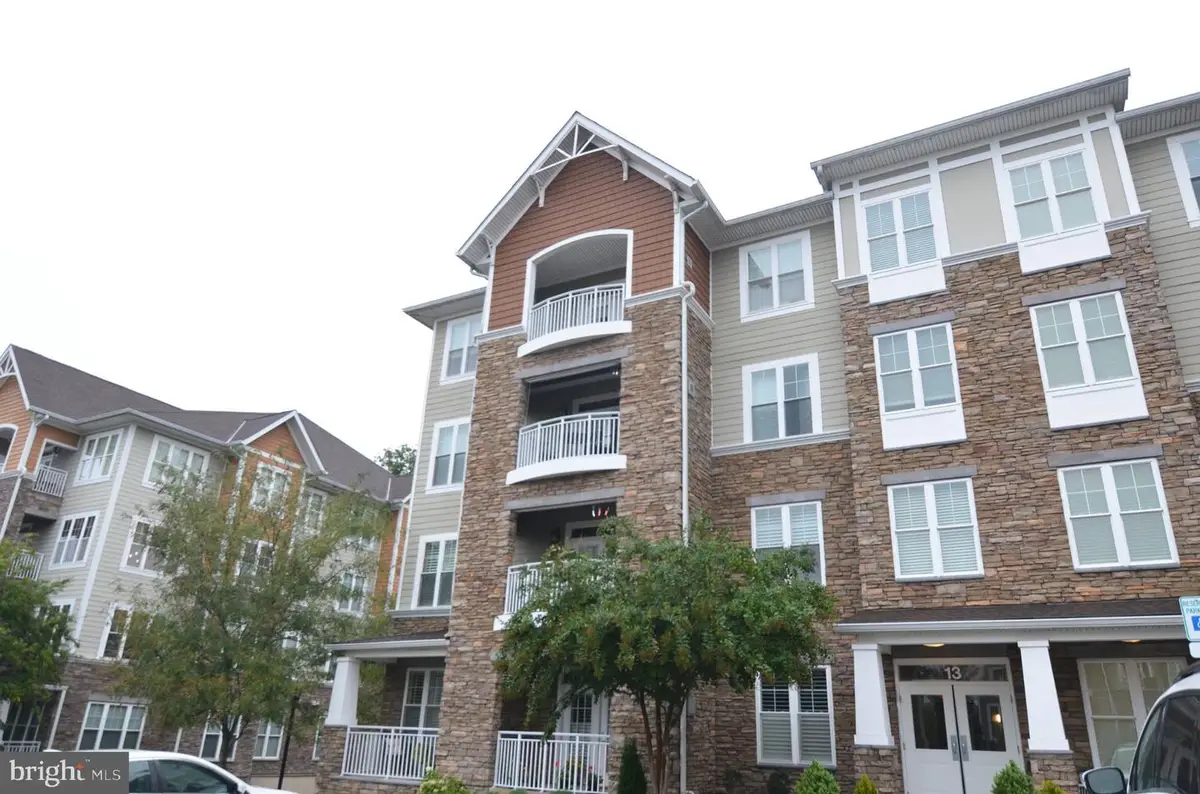13 Clay Lodge Ln #203, Baltimore, MD 21228 - #1