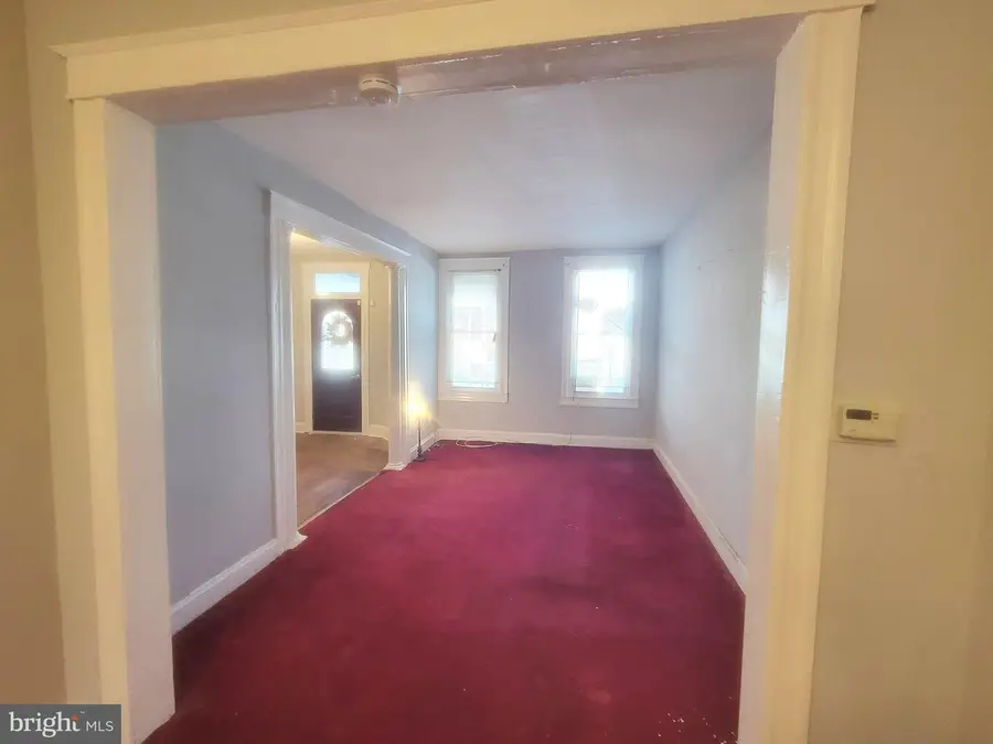 729 Linnard St, Baltimore, MD 21229 - #3