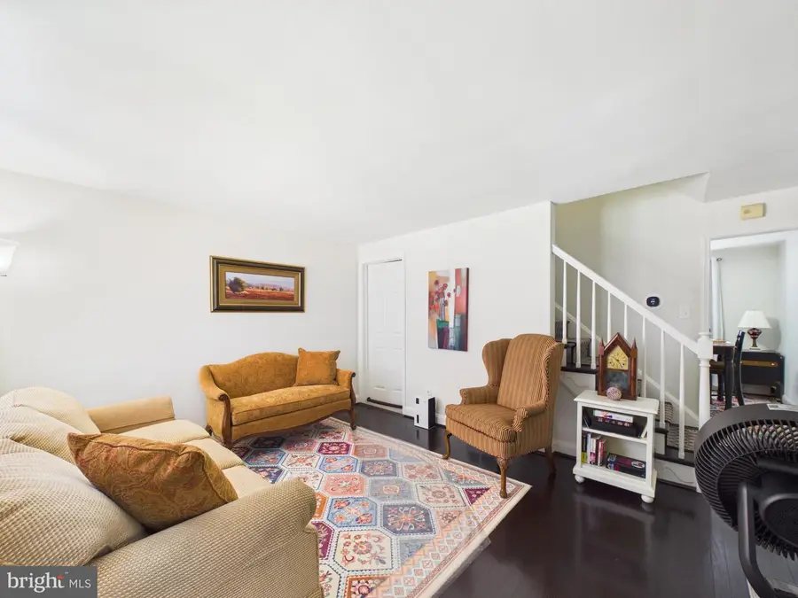 555 Lucia Ave, Baltimore, MD 21229 - #2