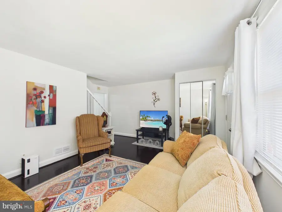 555 Lucia Ave, Baltimore, MD 21229 - #3