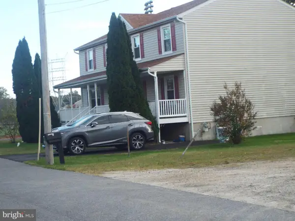 13 Turner Ave, DUNDALK, MD 21222