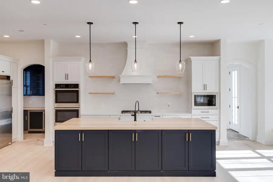 1501 - B Peachwood Lane, Lutherville Timonium, MD 21093 - Image #2