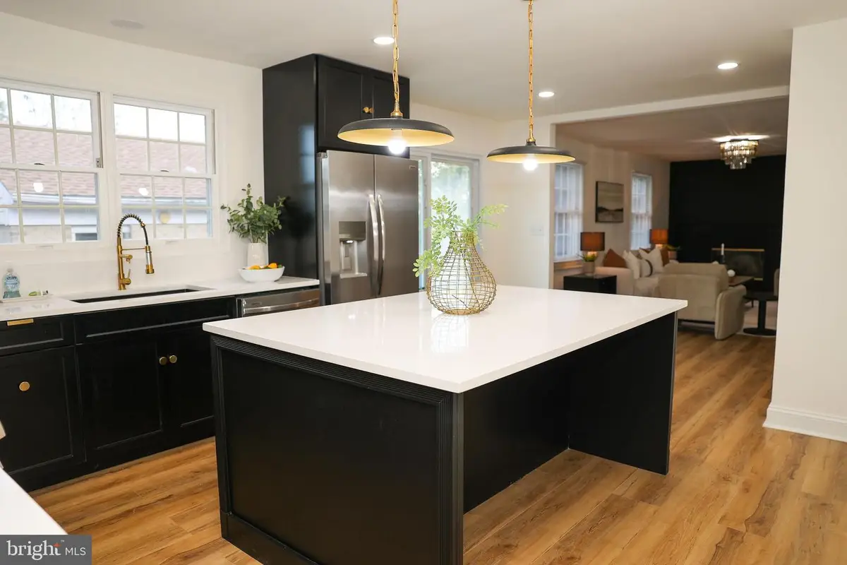 1503 Woodcliff Ave, Catonsville, MD 21228 - #1