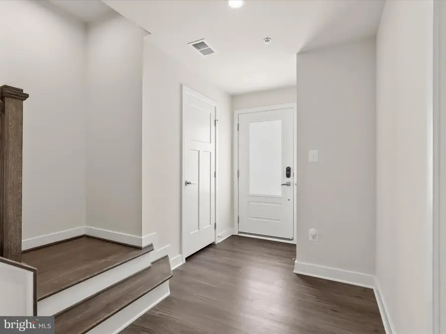 302 Bevington St, Middle River, MD 21220 - #3