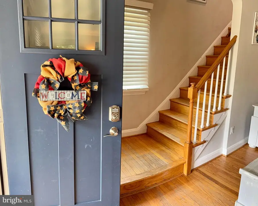 2 Park Dr, Catonsville, MD 21228 - Image #2