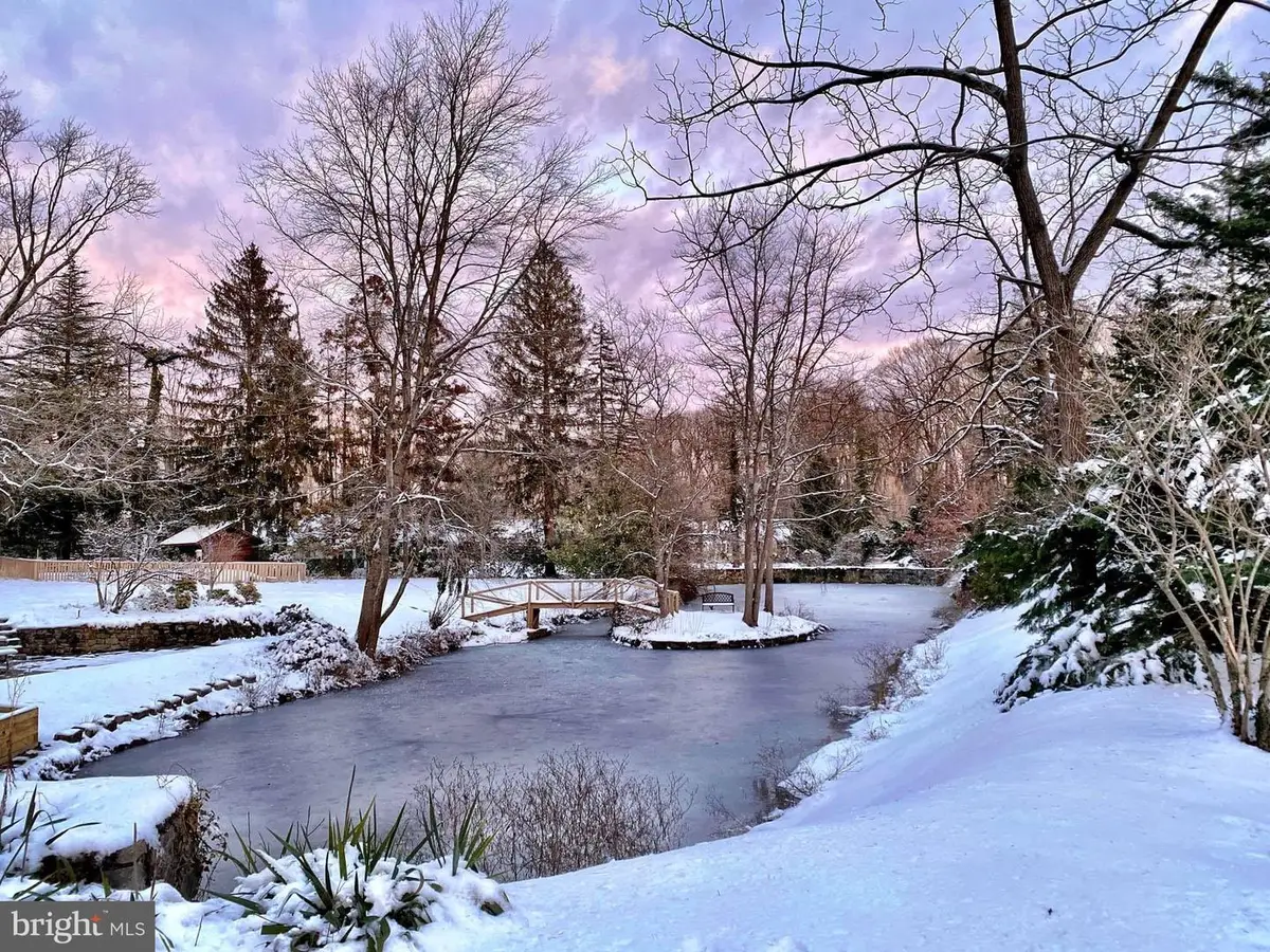 605 Lake Dr, Towson, MD 21286 - #1