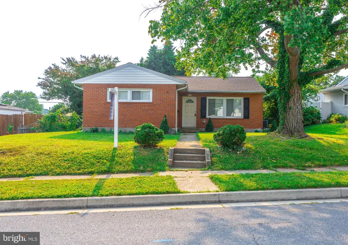 8615 Midi Ave, Parkville, MD 21234 - Image #1