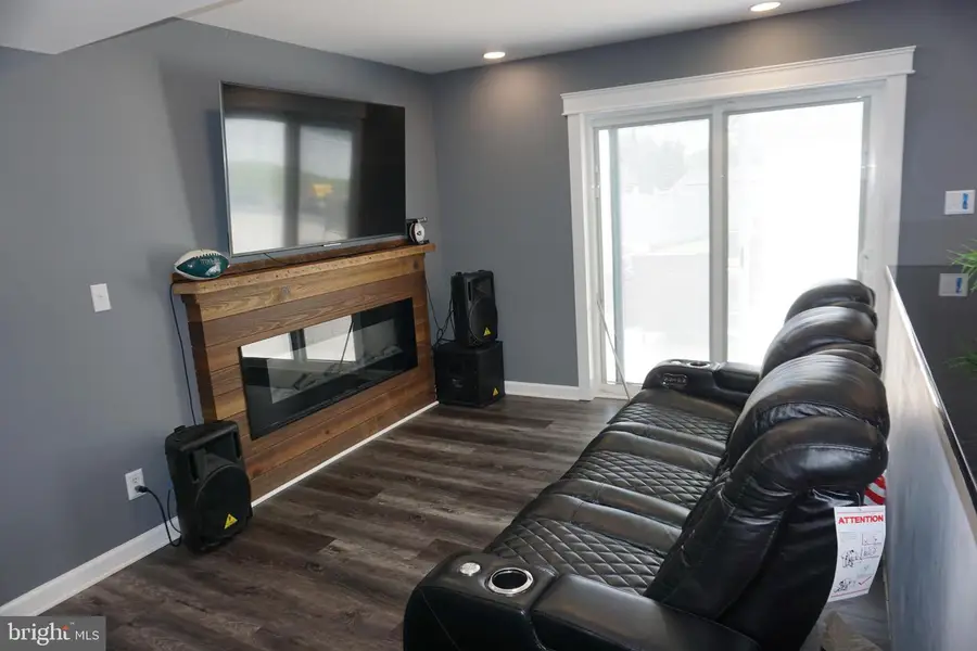 8610 Oak Rd, Sparrows Point, MD 21219 - Image #3