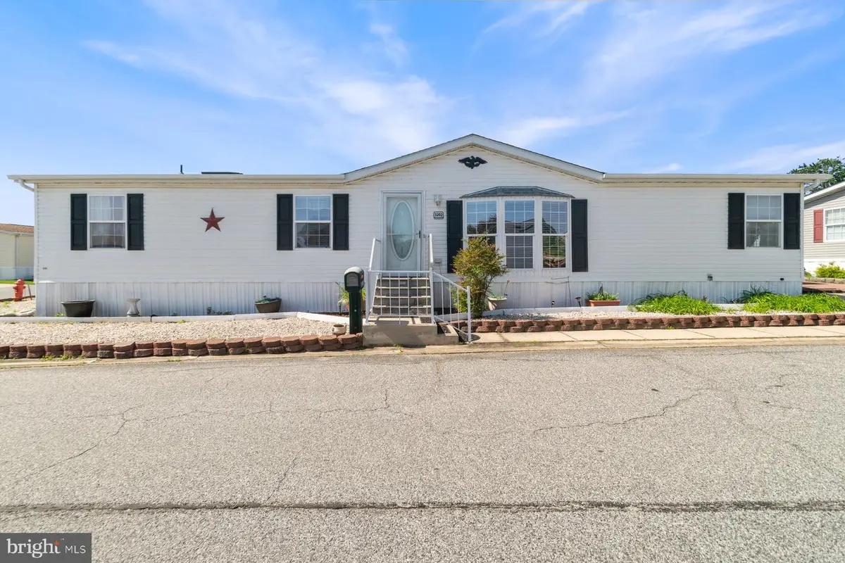 3202 Honeysuckle Ln, Middle River, MD 21220 - Image #1