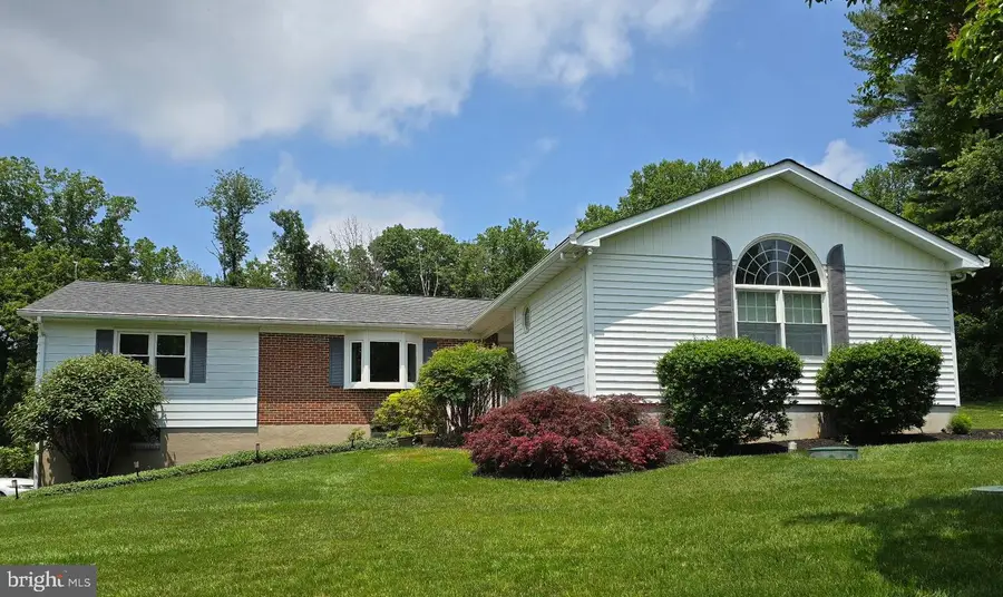 4402 Meadowcliff Rd, Glen Arm, MD 21057 - Image #2