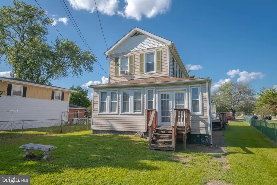 7428 Bay Front Rd, Sparrows Point, MD 21219 - Image #2