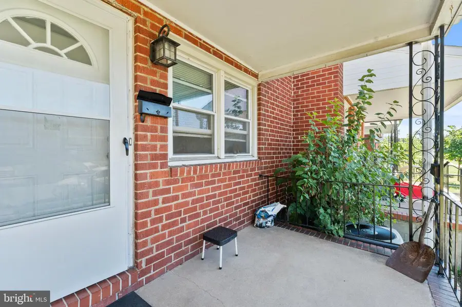 8146 Gray Haven Rd, Dundalk, MD 21222 - Image #2