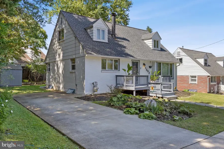 1302 Saddleback Rd, Pikesville, MD 21208 - Image #2