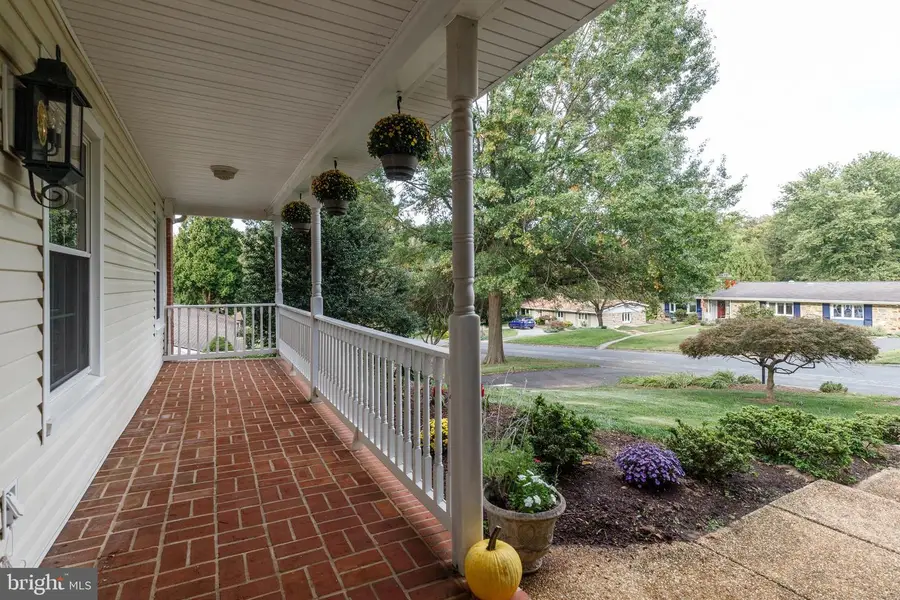 1402 Autumn Leaf Rd, Towson, MD 21286 - Image #2