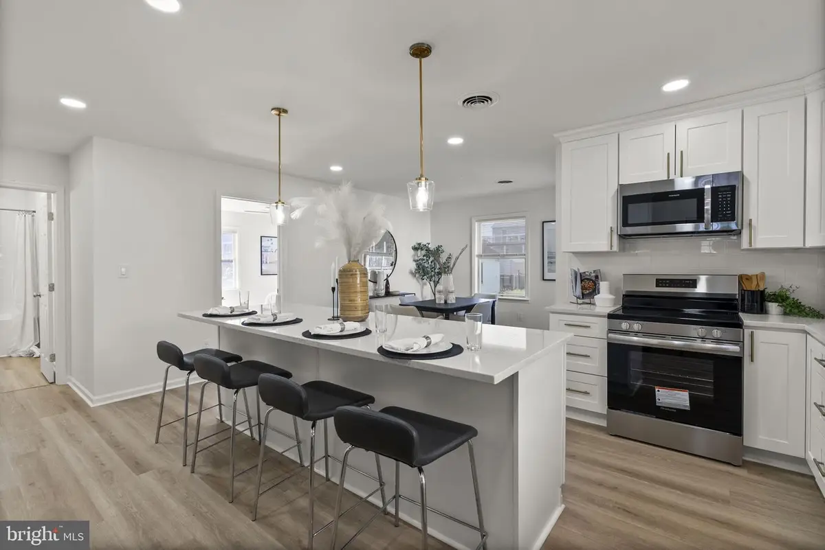 2806 Bay Dr, Sparrows Point, MD 21219 - #1