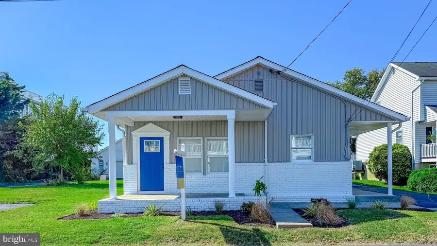 2806 Bay Dr, Sparrows Point, MD 21219 - #2