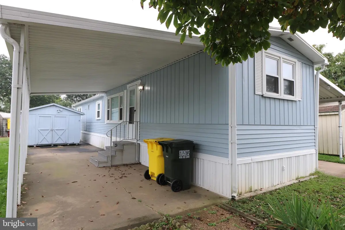 101 Covered Wagon Rd, Middle River, MD 21220 - Image #1