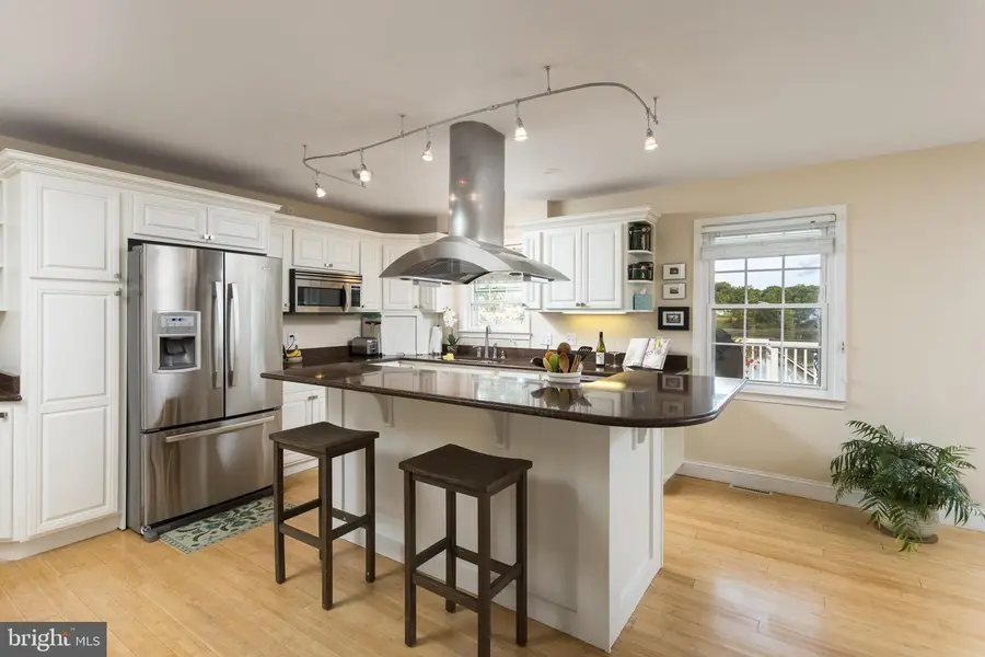 11104 Bird River Grove Rd, White Marsh, MD 21162 - Image #3