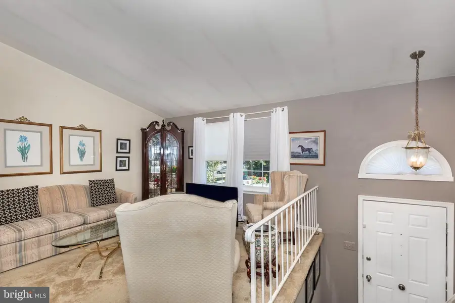 502 Brighton Pl, Essex, MD 21221 - Image #2