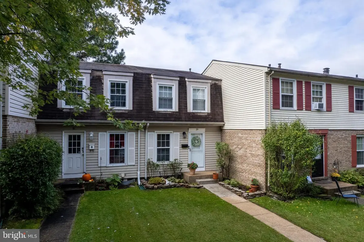 19 Burnsway Ct #9e, Baltimore, MD 21236 - Image #1