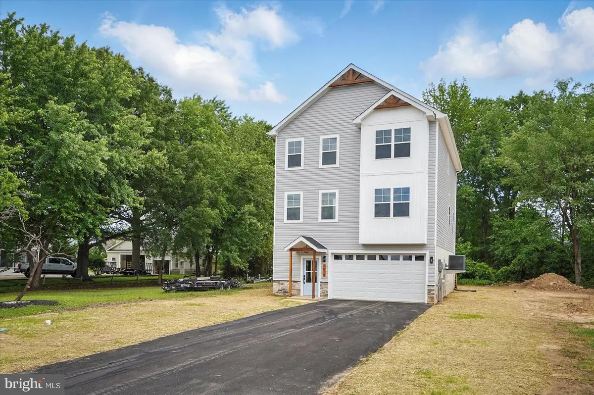 1621 Holly Tree Rd, Middle River, MD 21220 - Image #1