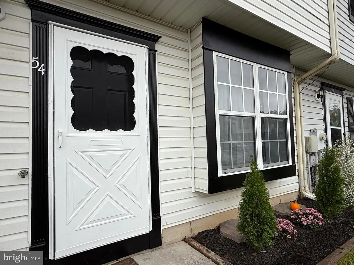 54 Chelmsford Ct, Middle River, MD 21220 - Image #1