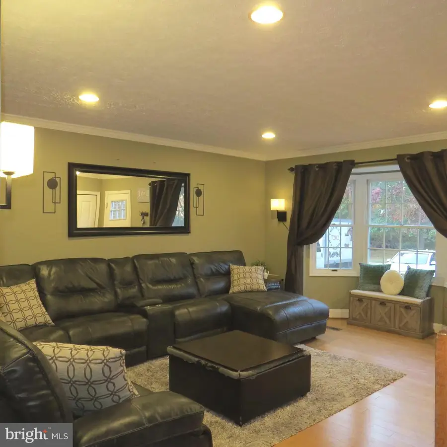 22 Hobb Ct, Perry Hall, MD 21128 - Image #2
