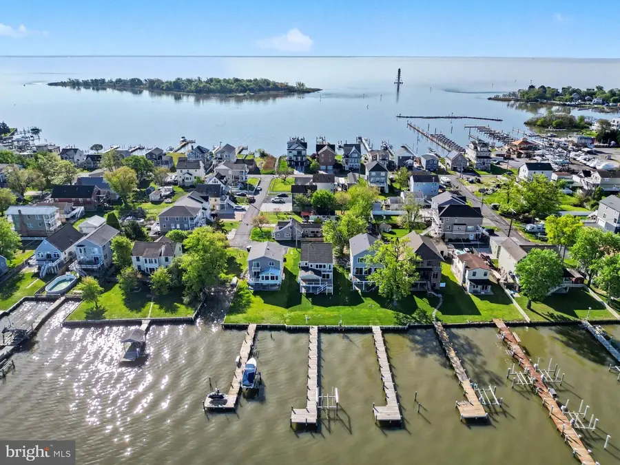 9108 Hinton Ave, Sparrows Point, MD 21219 - #3