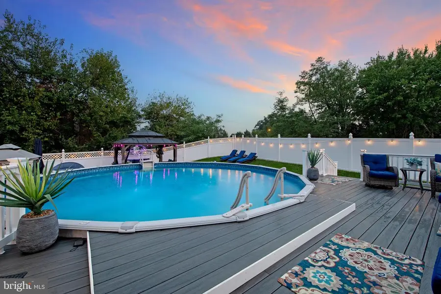 901 Grovehill Rd, Baltimore, MD 21227 - Image #2