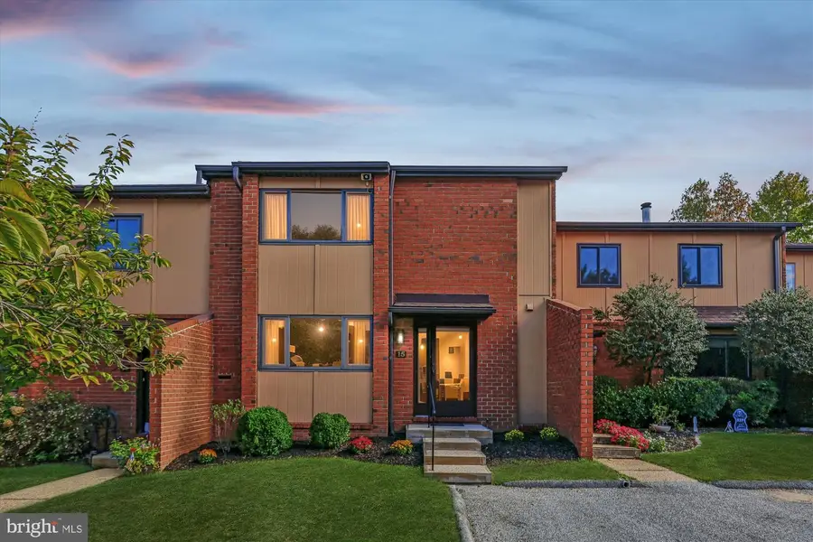 15 Lacosta Ct, Towson, MD 21204 - Image #2