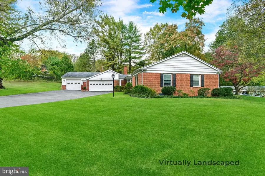 4 Midcrest Ct, Towson, MD 21286 - Image #2