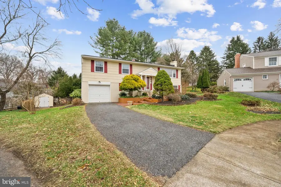 7 Bromwell Ct, Cockeysville, MD 21030 - Image #2