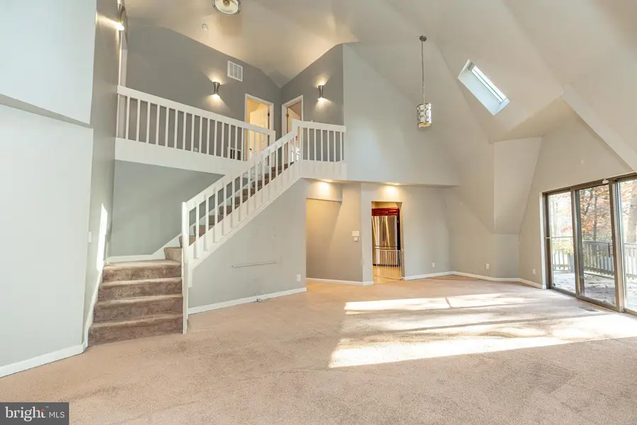 811 Cedar Ave, Essex, MD 21221 - Image #2