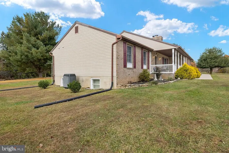 18310 Upper Beckleysville Rd, Hampstead, MD 21074 - Image #2